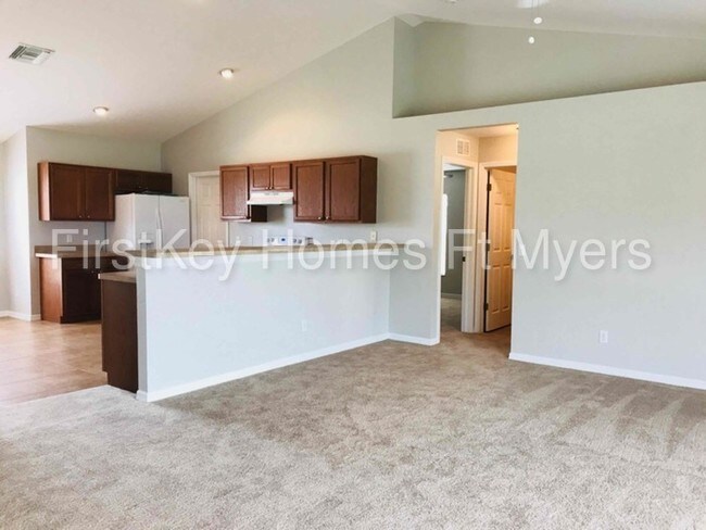 Foto del edificio - 434 NW 15th St