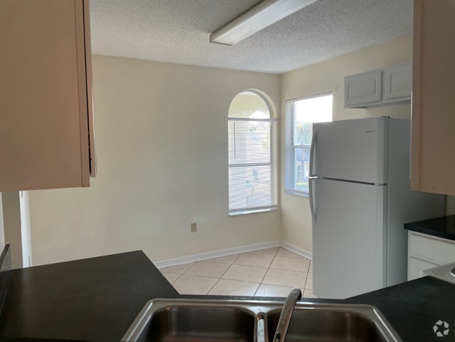 Building Photo - 3211 Sabal Palms Ct