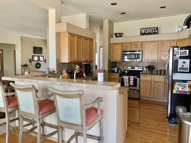 Building Photo - 15696 Split Creek Dr