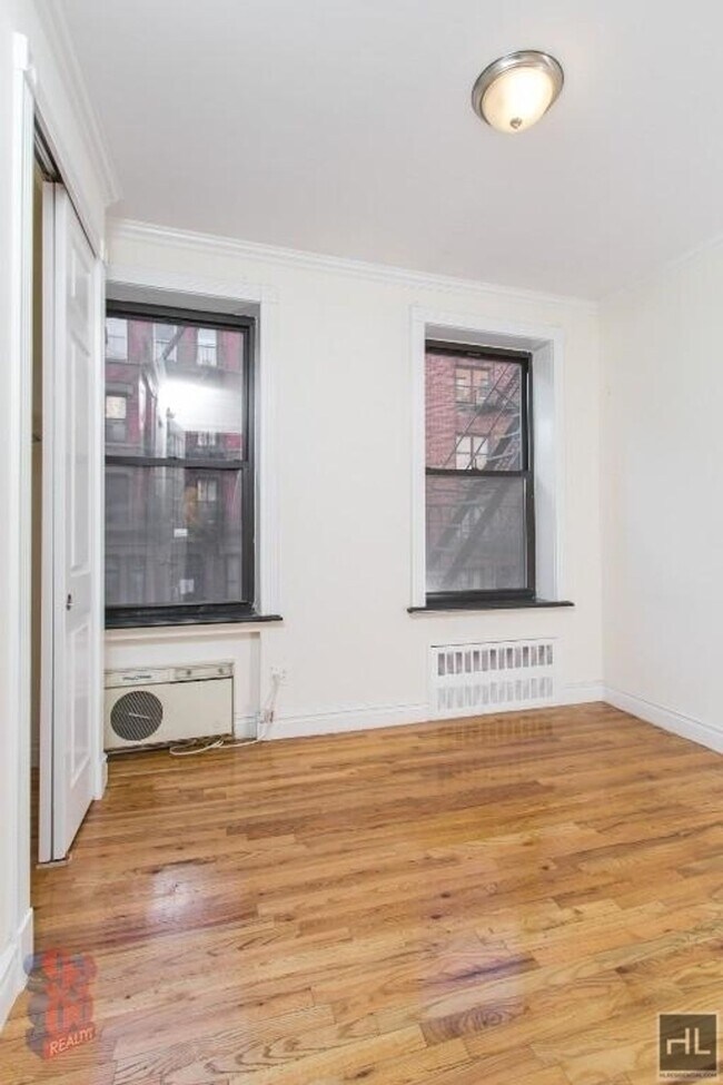 Building Photo - East 25th Street