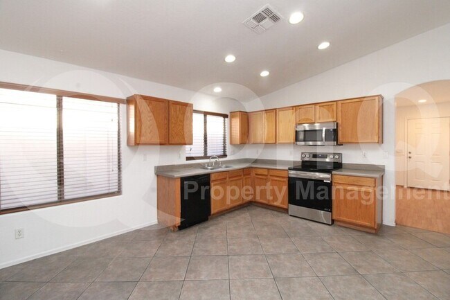 Building Photo - 2610 N 108th Dr