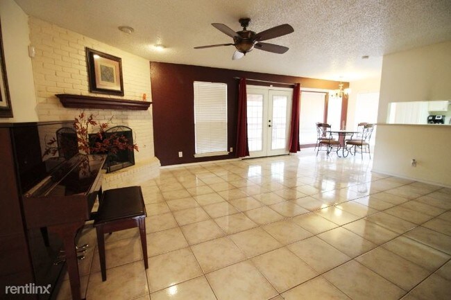 Building Photo - 3 br, 2 bath House - 8330 Sageline St