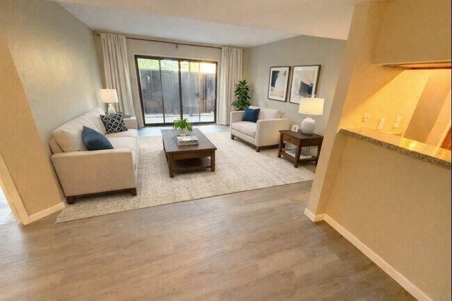 Foto del edificio - 3085 Walnut Bend Ln