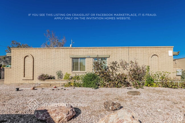 Building Photo - 1146 E Hatcher Rd