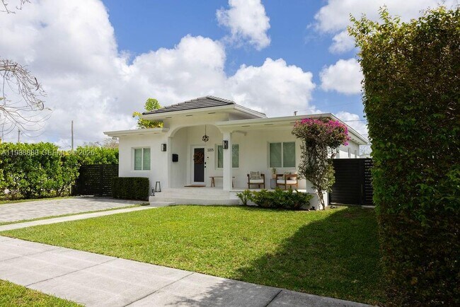 Foto del edificio - 3205 SW 68th Ave