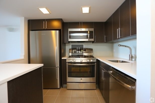 Building Photo - No Fee!! Large studio apartment with alcove