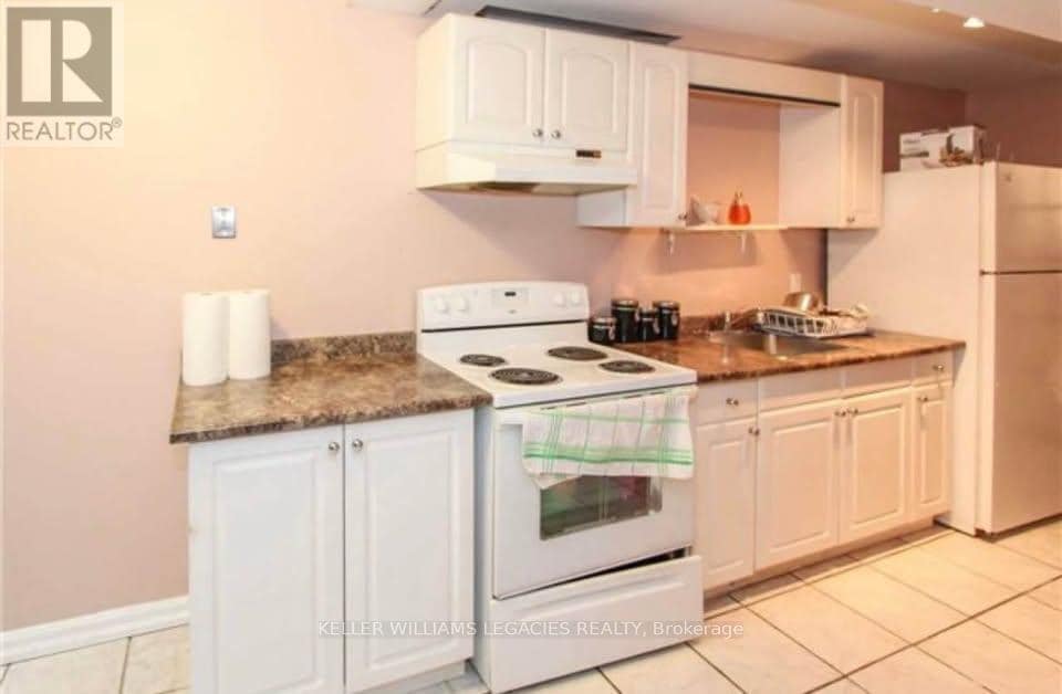 Photo du bâtiment - 22 Alberta Terrace