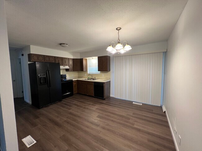Cocina - 3710 Elmcrest Ln