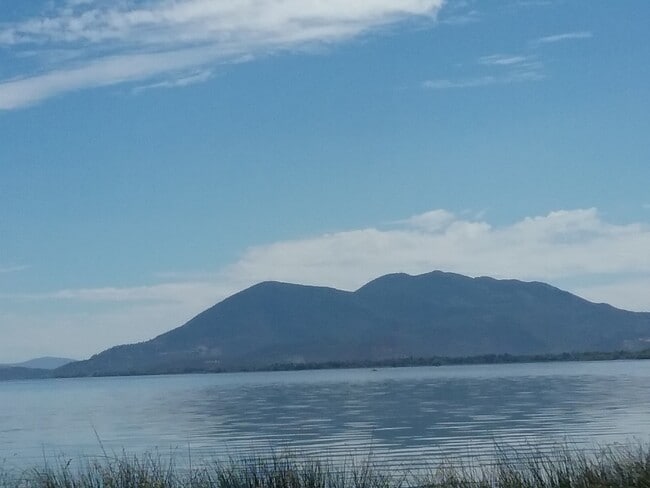 Building Photo - 211 Marina Dr N