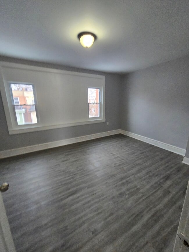 Building Photo - 71 Theodore St