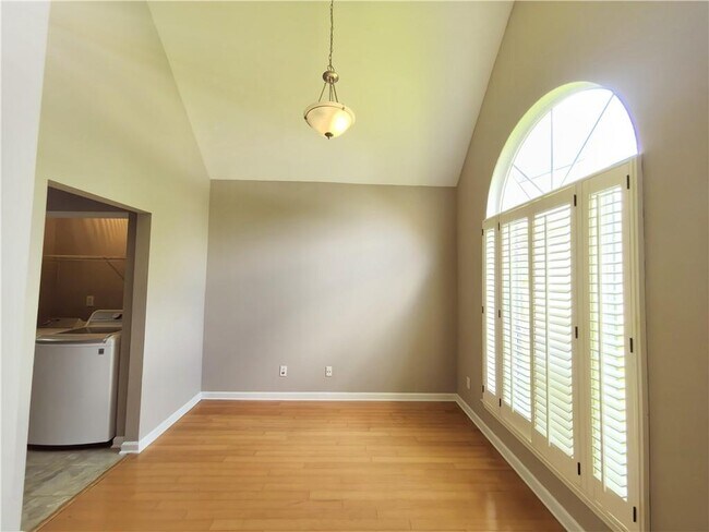 Foto del edificio - 873 Ashwood Walk