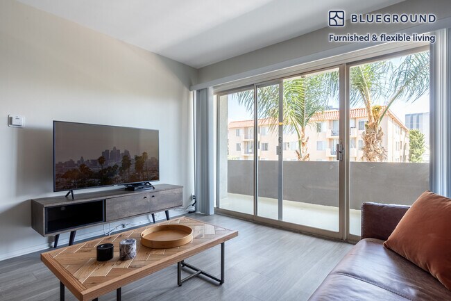 Building Photo - 11645 Gorham Ave