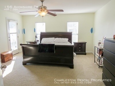 Foto del edificio - 156 Avonshire Dr