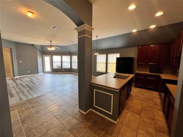 Foto del edificio - 506 Hackberry Dr