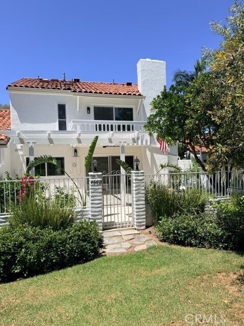 Foto del edificio - 4682 Sierra Tree Ln
