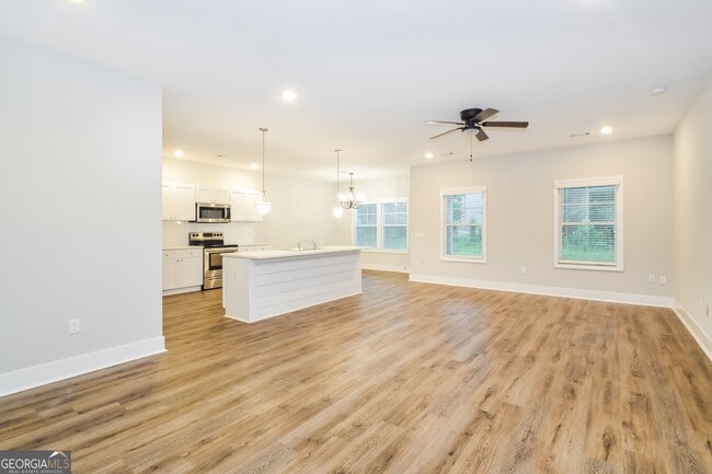 Foto del edificio - 1053 Wood Crest Cir