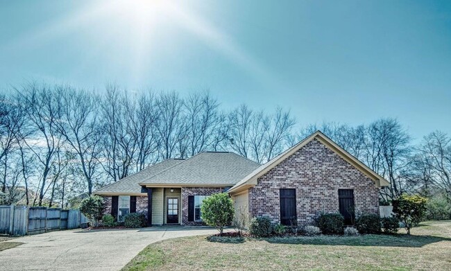 Building Photo - A must have in Madison, MS!