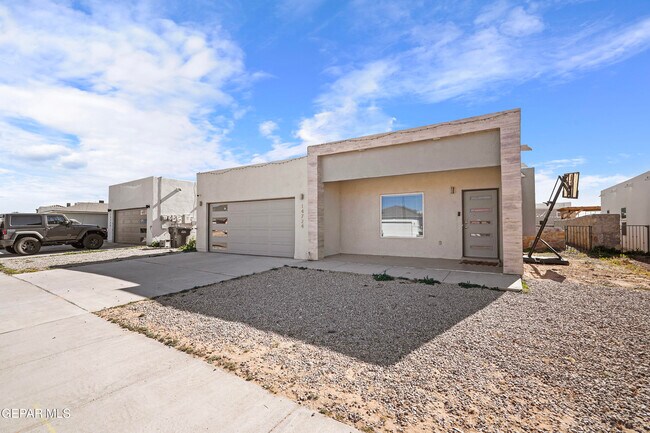 Foto del edificio - 14724 Mountain Breeze Ave