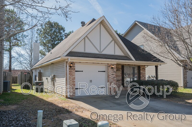 Primary Photo - 6600 Ridgeview Cir