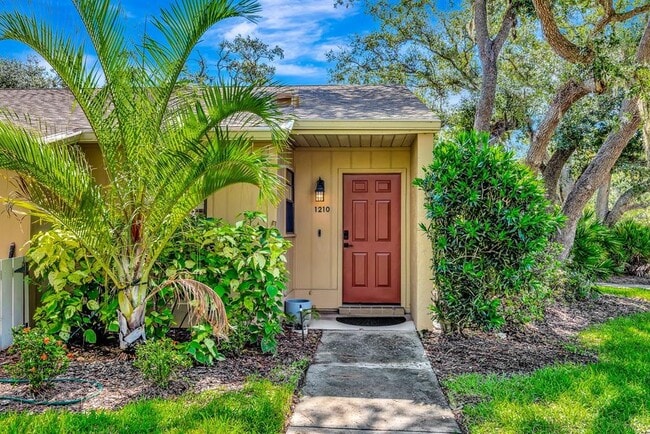 Building Photo - 1210 Tallywood Dr