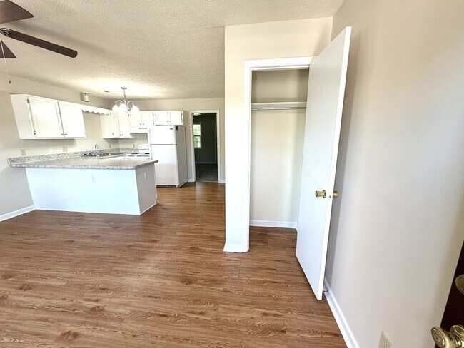 Foto del edificio - 1307 Homestead Garden Ct