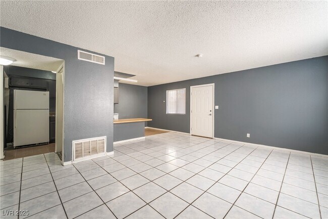 Foto del edificio - 833 N Bruce St