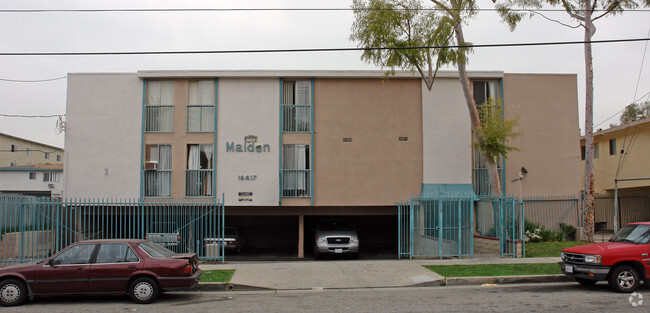 Foto del edificio - 18417 Malden St