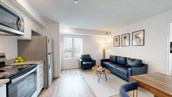 2551 Commercial St-F4OZ