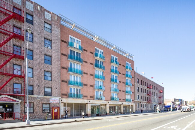 Building Photo - Parsons Windsor Condominium