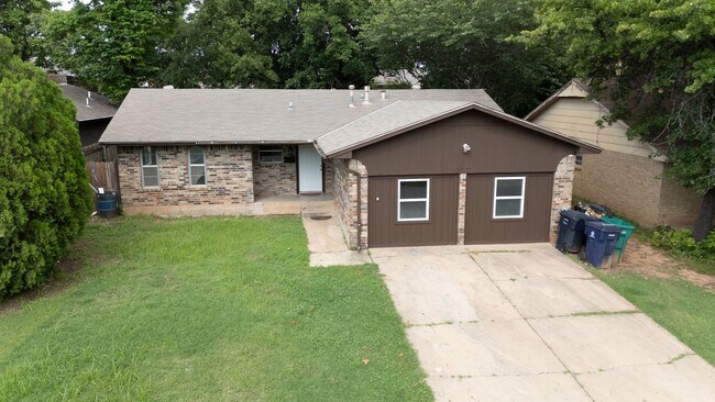 Foto del edificio - Cute 5 Bedroom House!