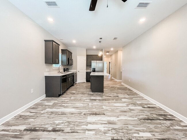 Foto del edificio - 5180 Burlington Ave