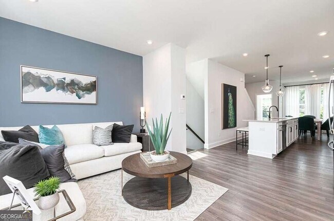 Foto del edificio - 371 Skylar Way SE