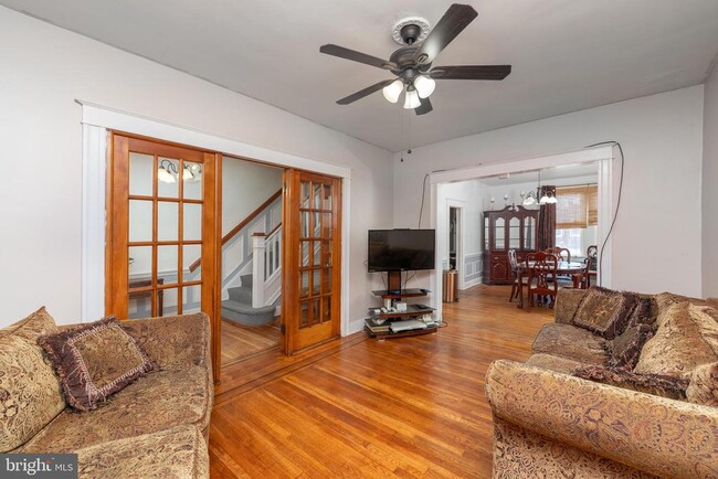 Foto del edificio - 4705 Amberley Ave