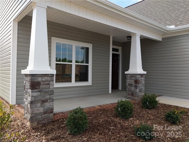 Building Photo - 835 Wisteria Wy