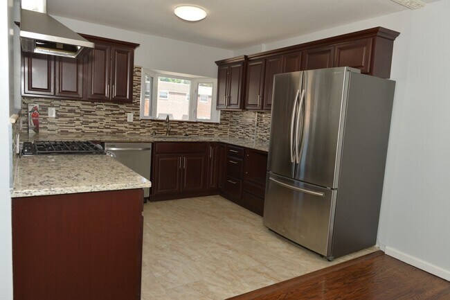 Foto del edificio - 3522 Nottingham Ln