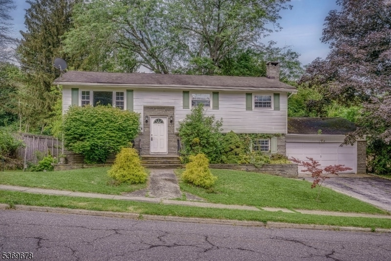 Primary Photo - 58 Paterson Ave