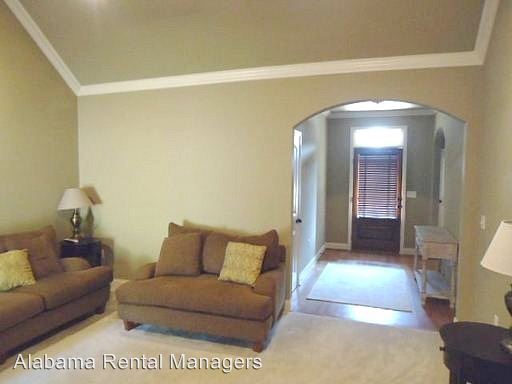 Building Photo - 113 Weeping Cir