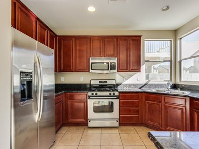 Foto del edificio - 1817 Barrel Oak Ave