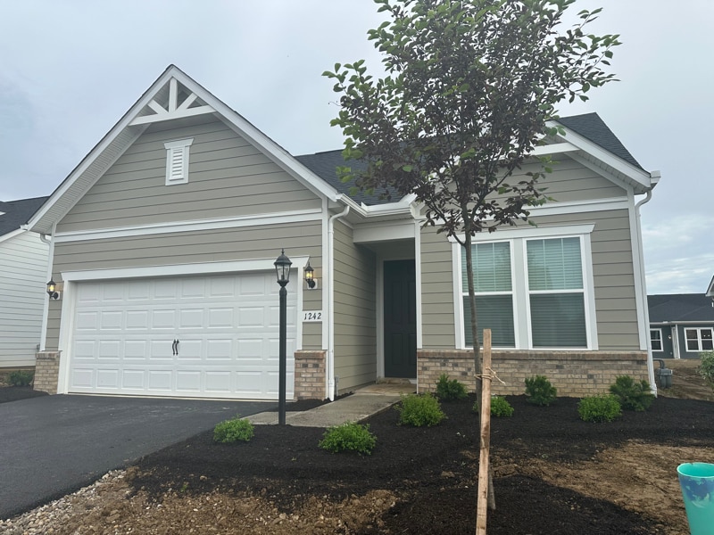 Primary Photo - 1242 Fairstone Dr