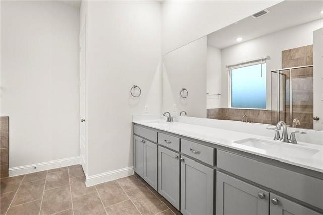 Building Photo - 287 Ferndale Dr