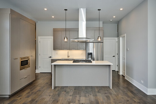 Kitchen - 1752 W 18th Pl