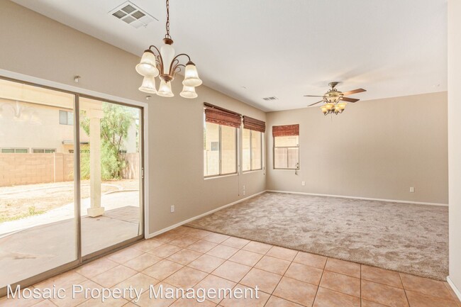 Foto del edificio - 3 br, 2.5 bath House - 4540 E Los Alamos St