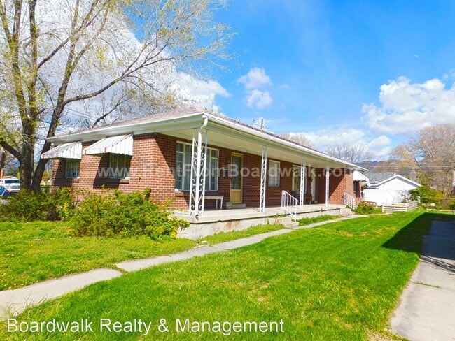 Foto del edificio - 1 br, 1 bath Apartment - 2127 S 200 E