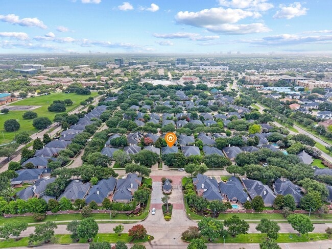 Building Photo - 1523 Orchard Park Dr