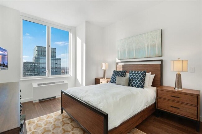 Foto del edificio - 605 W 42nd St