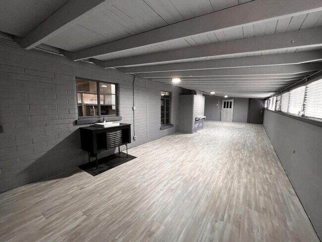 Foto del edificio - 1039 Poplar St