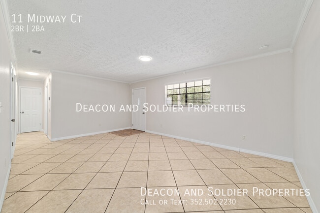 Foto del edificio - 11 Midway Ct