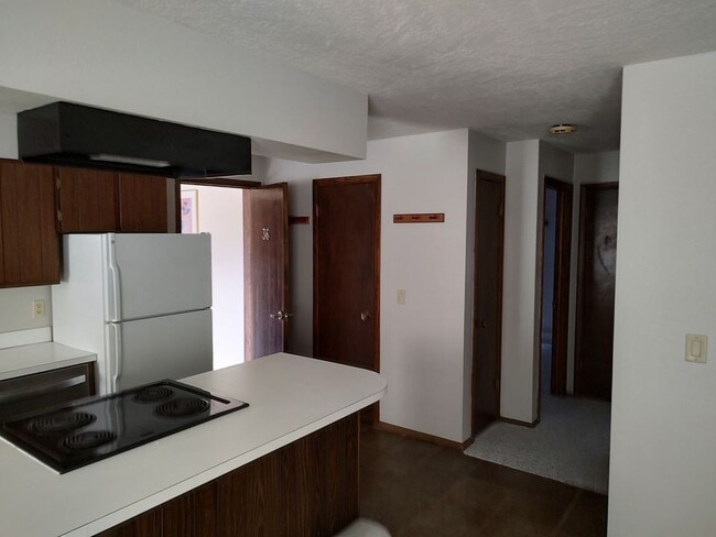 Building Photo - 240 La Bonte St