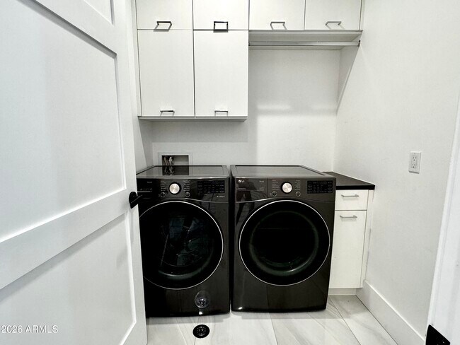 Foto del edificio - 3107 N 70th St