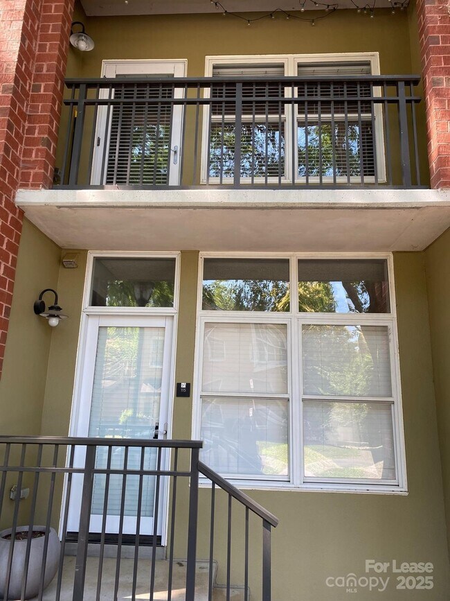 Foto del edificio - 1320 Fillmore Ave